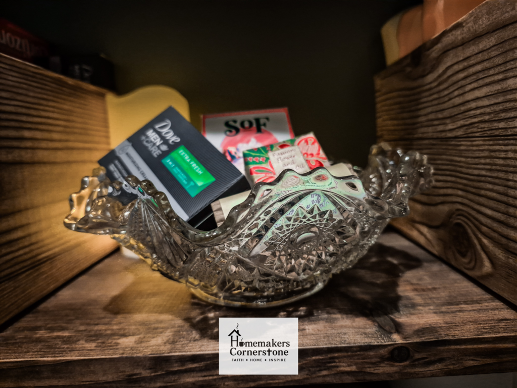 Bowls for Display Home decor: Fruit bowls and candy bowls are great for storing and beautifully displaying items such as soap, TV remotes, or keys. You can easily find these at yard sales, thrift stores, and antique stores.